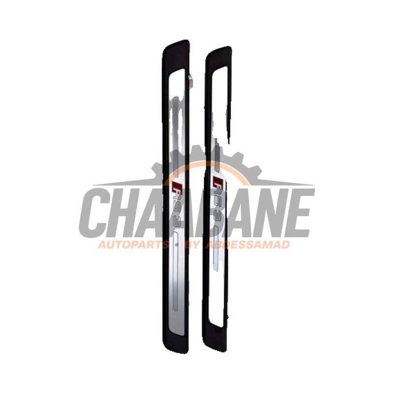 Embarquement avant gauche 8V4947417B Audi RS 3 Sportback (8VA/8VF) 2.5 TFSI 20V Quattro 2015 / 2020