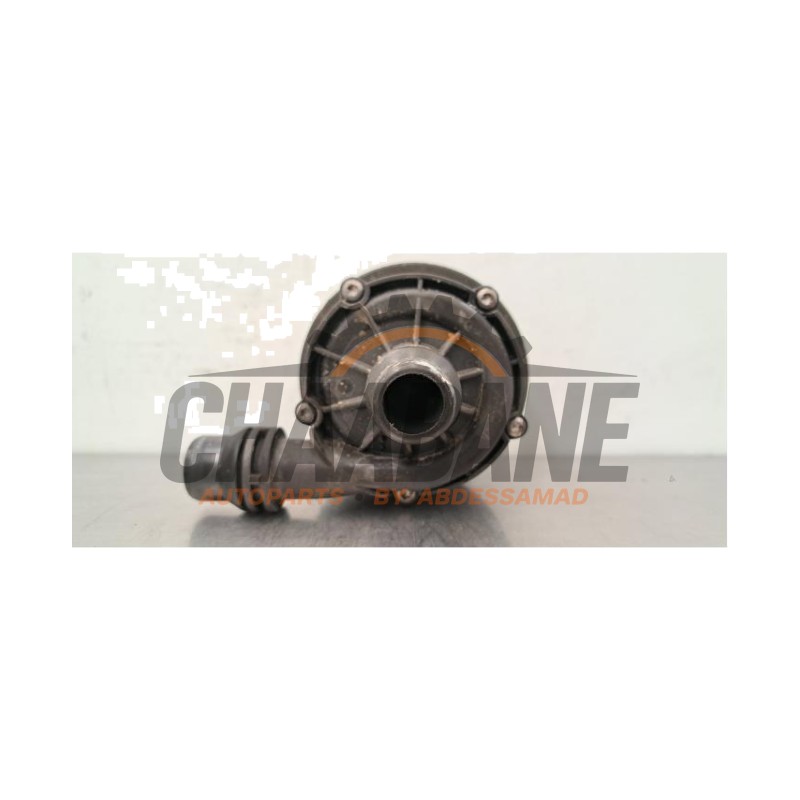 Pompe a eau supplementaire A0005002686 Mercedes GLC (X253) 2.0 C-220d 16V 4-Matic