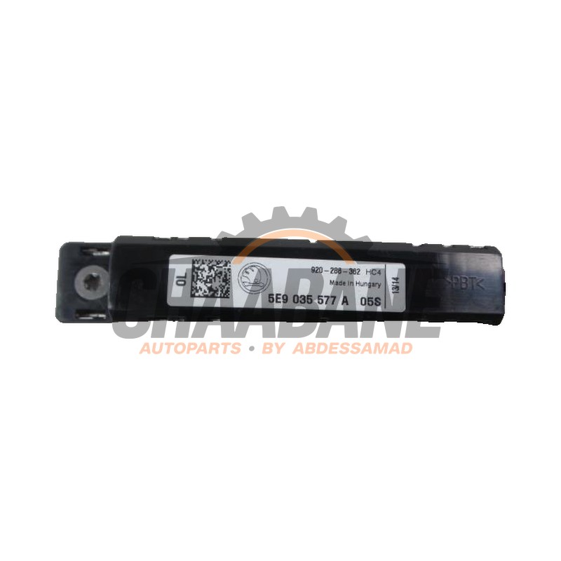 Antenne amplificateur 5E9035577A Skoda Octavia Combi (5EAC) 1.6 TDI Greenline 16V 2012 / 2020