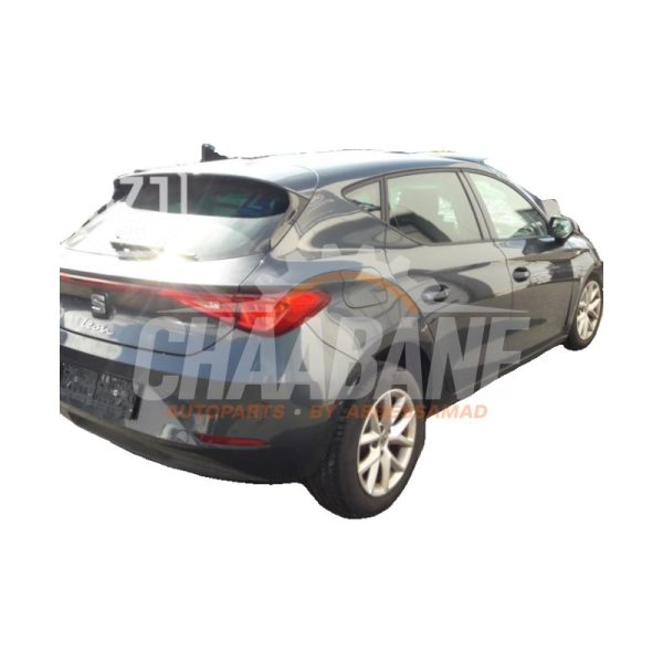 Panneau lateral arriere droit Seat Leon (KLB) 1.5 TSI 16V 2019