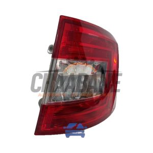 Feu arriere droit Skoda Octavia Combi (5EAC) 1.4 TSI 16V 2012 / 2020