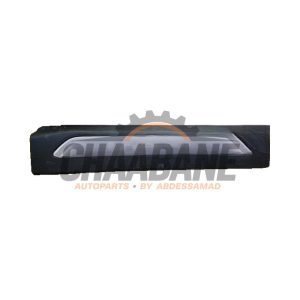 Embarquement avant gauche FOTOSD Jaguar XE 2.0 D E-Performance 16V