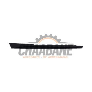 Jupe droite 8W6853856A Audi A5 Cabrio (F57/F5E) 3.0 TDI V6 24V Quattro 2016