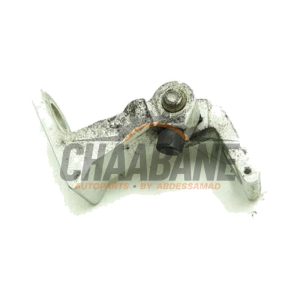 Charniere porte avant gauche 8X0831403B Volkswagen Touran (5T1) 2.0 TDI 150 2015