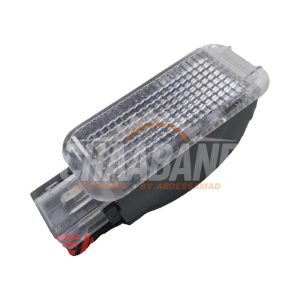 Eclairage interieur avant 4B0947415A Seat Leon ST (5FF) 1.4 TSI 16V 2012 / 2020