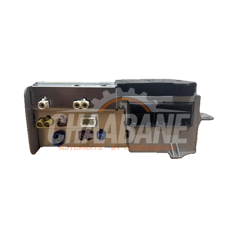 Radio A4209002409 Mercedes T (420.8) 1.5 T160 d