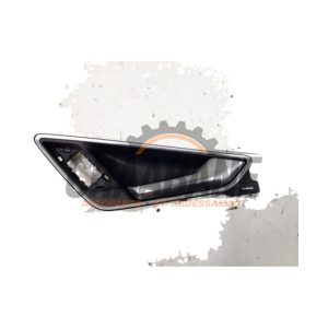 Poignee de porte avant droite 81A837020C4PK Audi Q2 (GAB/GAG) 1.0 30 TFSI 12V 2016