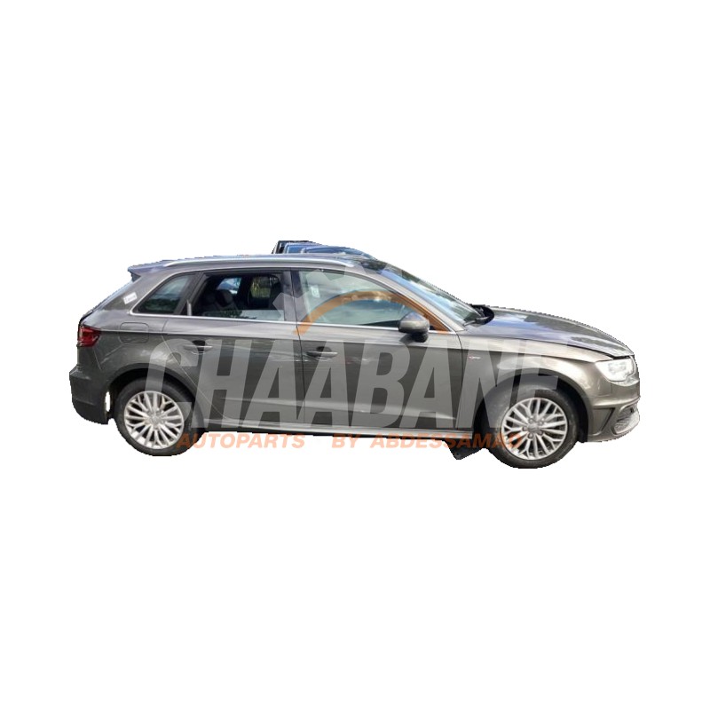 Seuil droit Audi A3 Sportback (8VA/8VF) 1.4 TFSI 16V 2012 / 2020