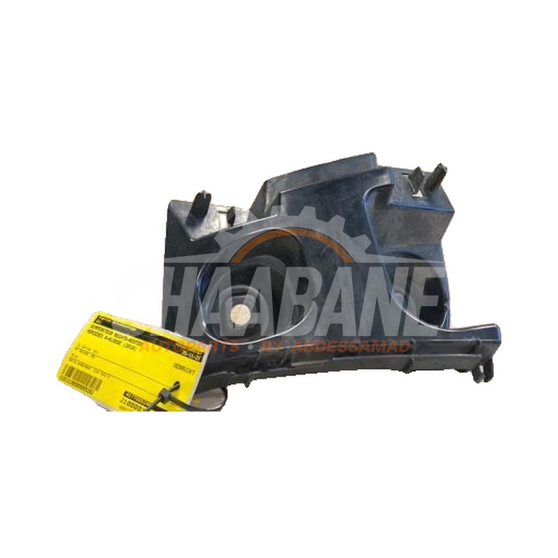 Support pare-chocs arriere droit A1778853402 Mercedes A (177.0) 1.5 A-180d
