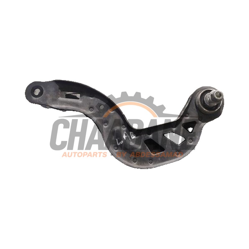 Bras de suspension haut arriere gauche A2463501006 Mercedes GLA (156.9) 2.2 200 CDI, d 16V 4-Matic