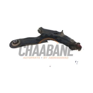 Bras de suspension bas avant droit A4153300200 Mercedes Citan