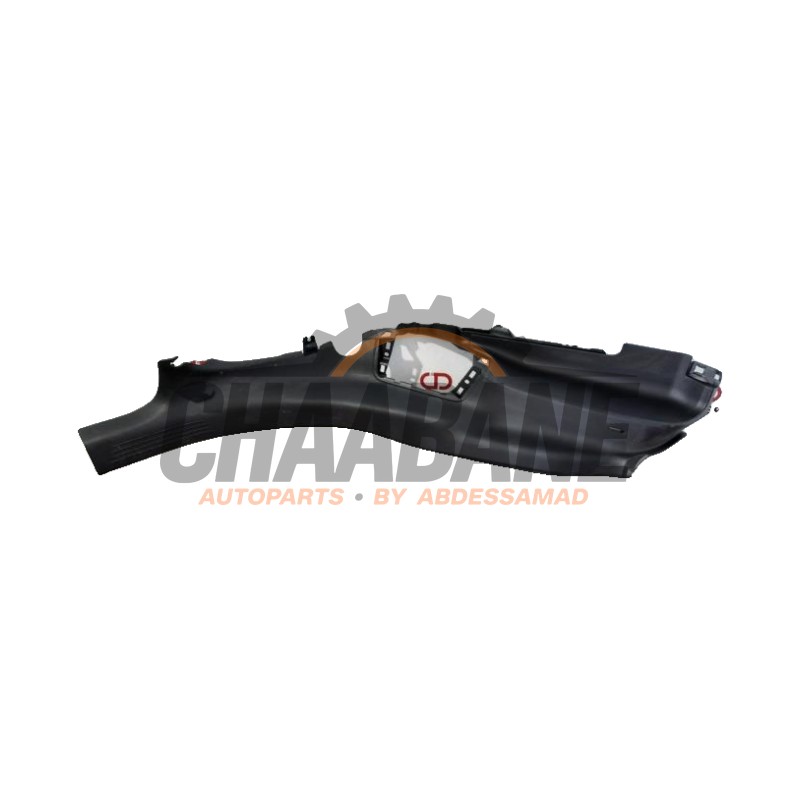 Revetement montant arriere gauche A1186903700 Mercedes CLA (118.3) 1.3 CLA-200 Turbo 16V