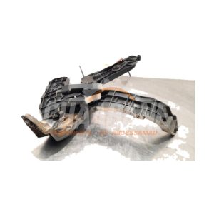 Support pare-chocs arriere centre 81A807253 Audi Q2 (GAB/GAG) 2.0 TDI 16V 190 Quattro 2016