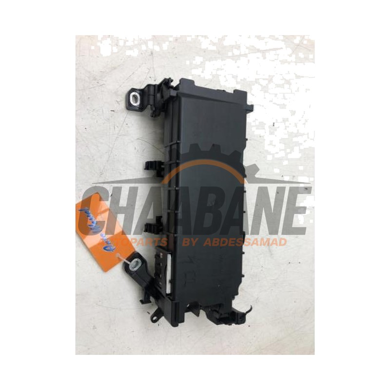 Porte fusible 2465402714 Mercedes CLA Shooting Brake (117.9) 1.6 CLA-180 16V