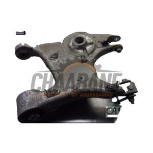 Bras de suspension bas arriere gauche LR098944 Jaguar E-Pace 2.0 D 150 16V AWD