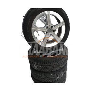 Jeu de jantes sport + pneus A1774011200 Mercedes A (177.0) 1.3 A-200 Turbo 16V