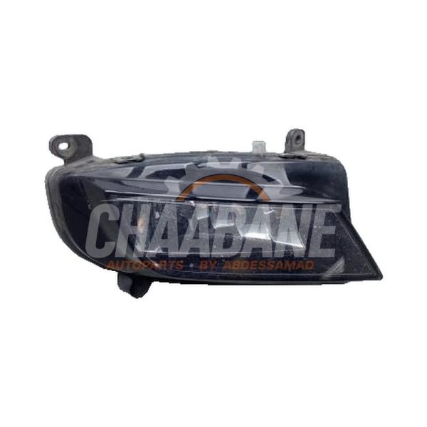 Feu antibrouillard avant gauche 8K0941699B Audi A4 Avant (B9) 2015