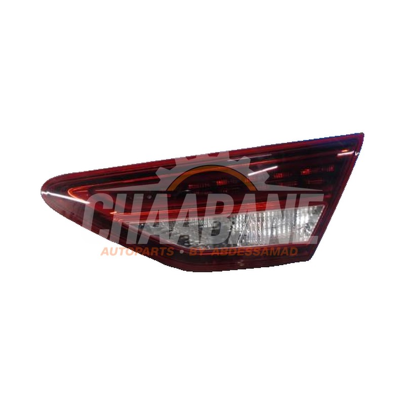 Feu arriere secondaire droit 5F0945308D Seat Leon SC (5FC) 2.0 TDI Ecomotive 16V 2012 / 2018