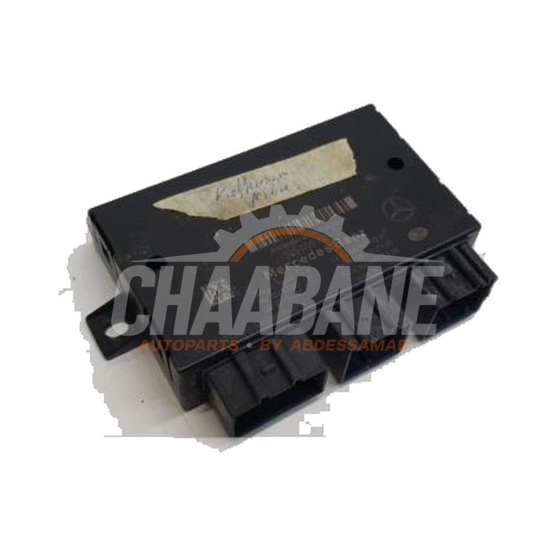 Module crochet de traction A2469005501 Mercedes CLA (117.3) 1.6 CLA-200 16V