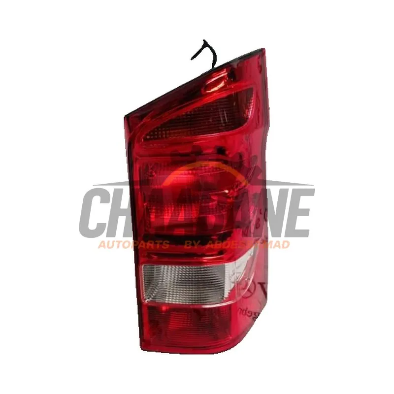 Feu arriere secondaire droit A4478201264 Mercedes Vito (447.6) 2.2 116 CDI 16V