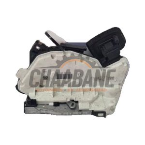 Serrure arriere gauche 5E0839015A Volkswagen Golf VIII Variant (GC5) 1.0 TSI 12V 2020