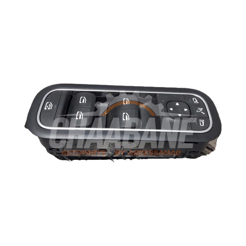 Commutateur vitre electrique A1679050101 Mercedes CLA (118.3) 1.3 CLA-180 Turbo 16V