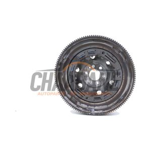 Volant dinertie masse double 04E105266K Seat Leon Sportstourer (KLF) 1.5 eTSI 16V 2020