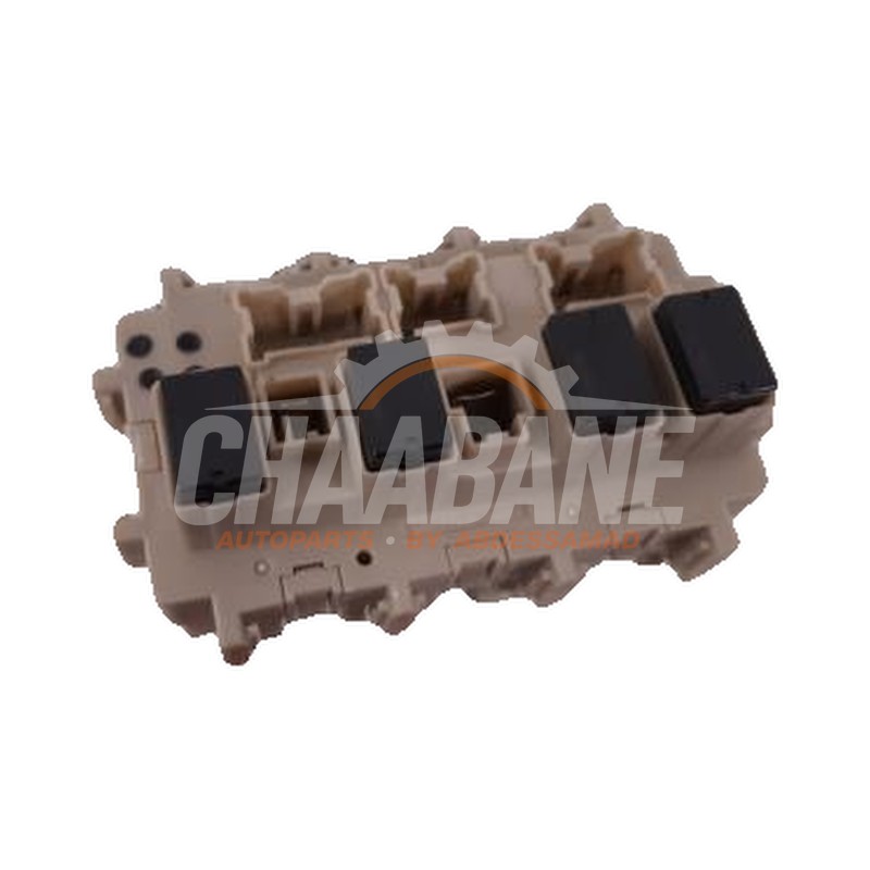 Porte fusible A4705405902 Mercedes X-Klasse