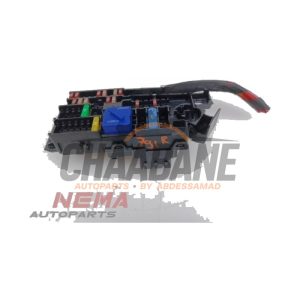 Boite a fusibles 61148720724 BMW 2 serie Active Tourer (U06) 218i 1.5 TwinPower Turbo 12V 2021