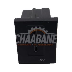 Connexion USB A2478200301 Mercedes CLA (118.3) 1.3 CLA-200 Turbo 16V