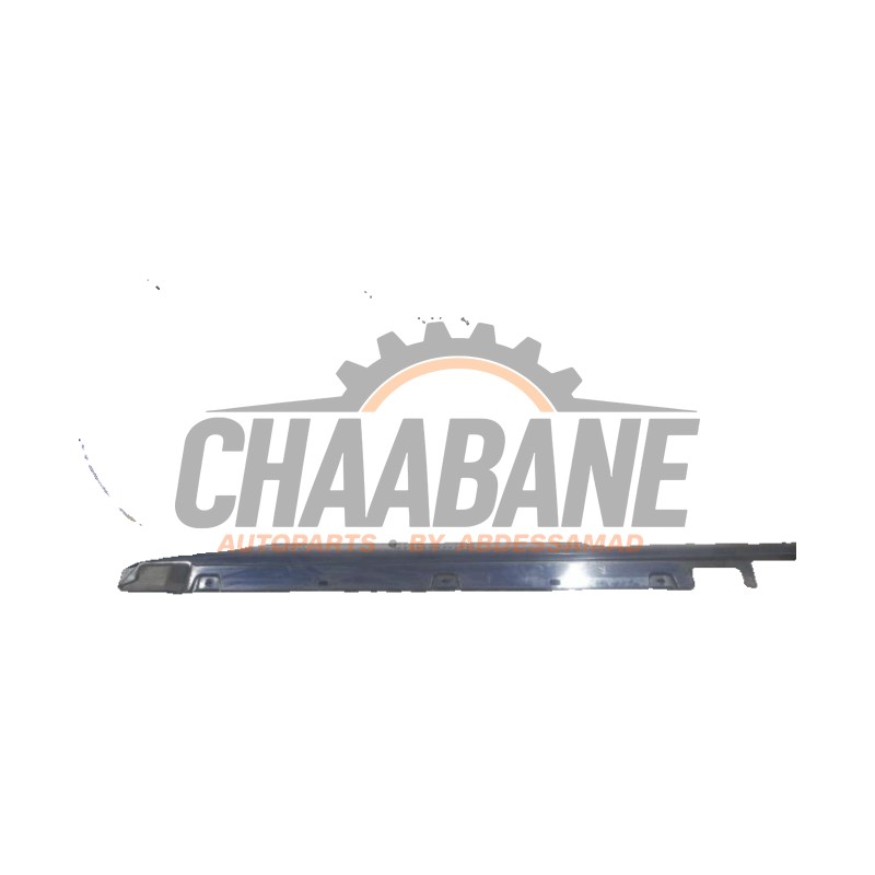 Jupe droite A2136908804 Mercedes E (W213) E-220d 2.0 Turbo 16V
