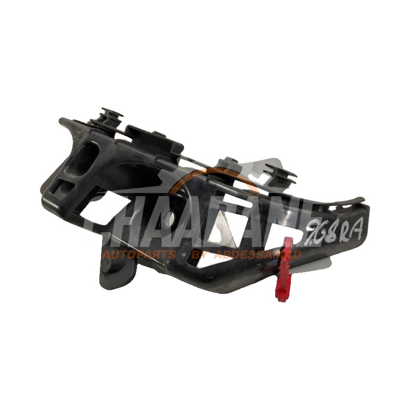 Support pare-chocs arriere droit A1568850265 Mercedes GLA (156.9) 1.6 180 16V