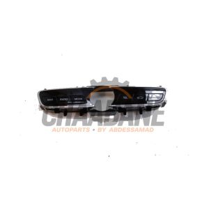 Panneau commande radio A2139054403 Mercedes E (W213) E-220d 2.0 Turbo 16V