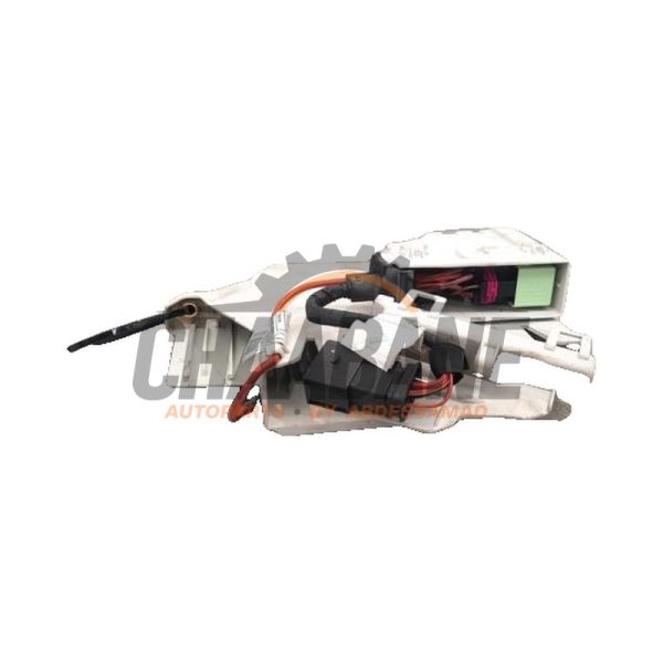 Boite de module compartiment moteur 12518571036 BMW 2 serie Gran Tourer (F46) 216d 1.5 TwinPower Turbo 12V 2014