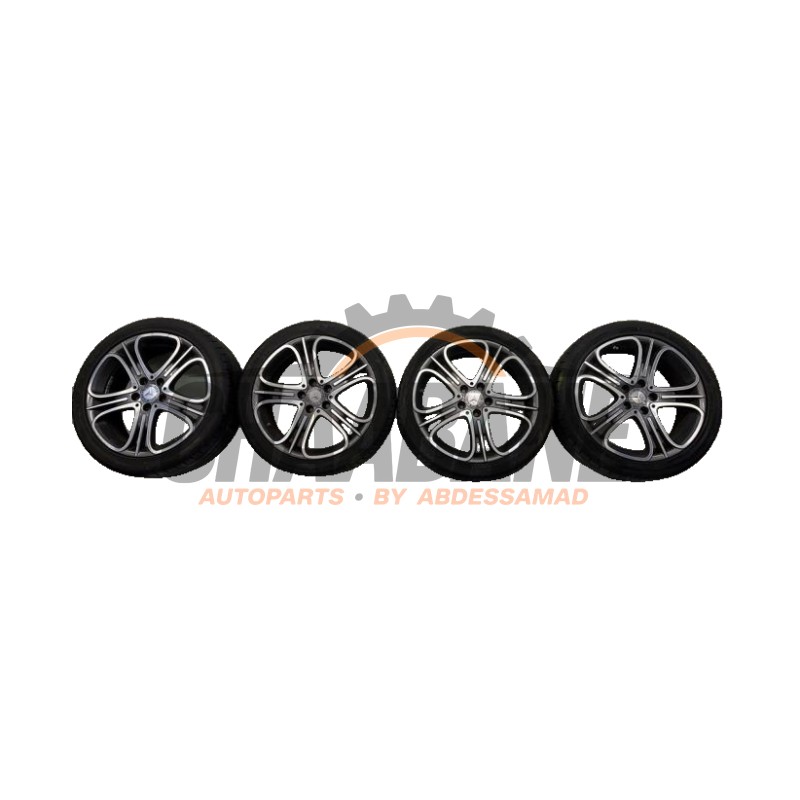 Kit jantes + pneus dhivers A2464012202 Mercedes CLA (117.3) 2.0 CLA-250 Turbo 16V 4-Matic