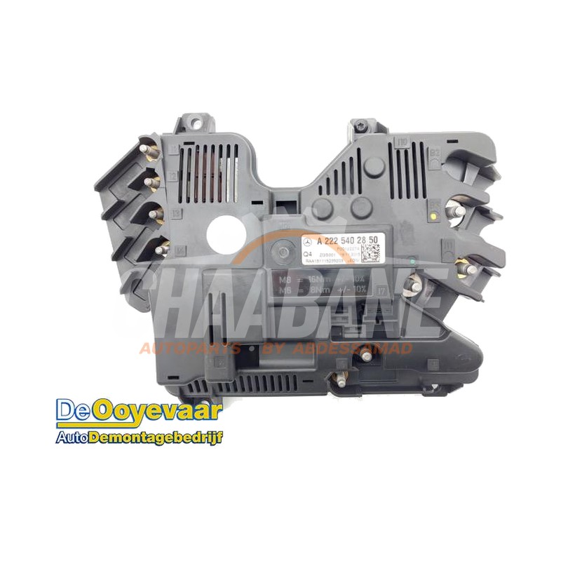 Boite a fusibles A2225402850 Mercedes S AMG (A217) 5.5 S-63 AMG V8 32V Biturbo 4-Matic
