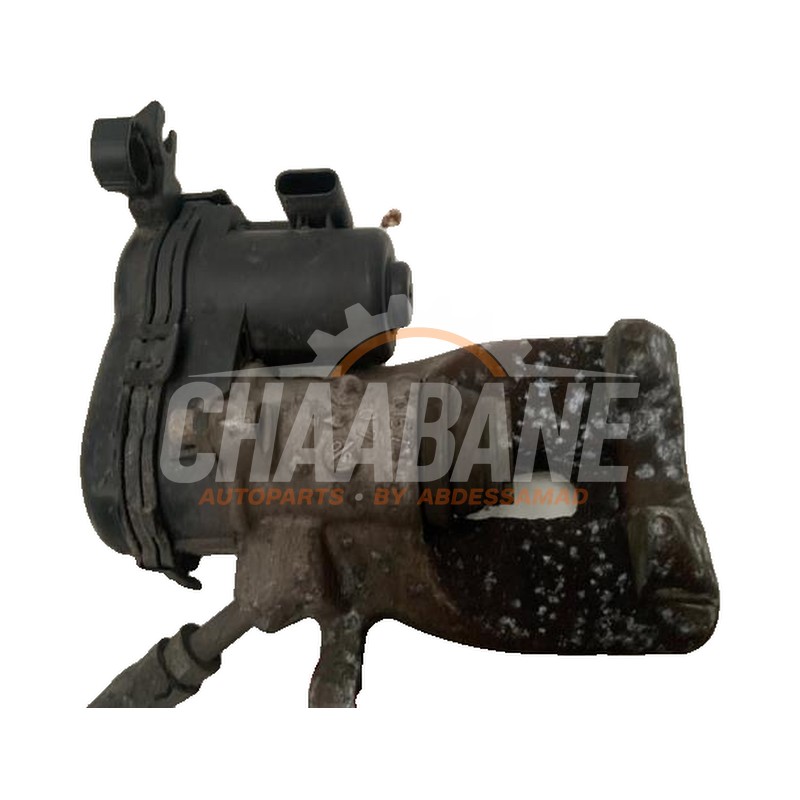 Etrier de frein arriere gauche A0004232381 Mercedes GLA (156.9) 1.6 180 16V