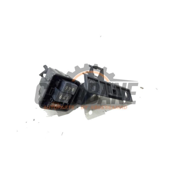 Support de relais 8W0937124A Audi A4 Avant (B9) 2.0 TDI Ultra 16V 2015