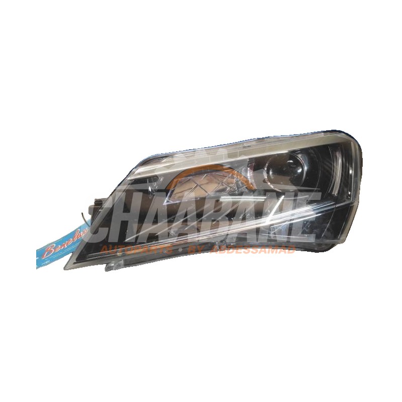 Phare gauche 19715801 Skoda Superb Combi (3V5) 1.4 TSI 16V 2015 / 2024