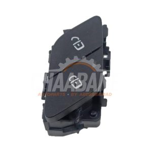 Commutateur verrouillage central des portes A2479052201 Mercedes GLA (H247) 1.3 200 Turbo 16V