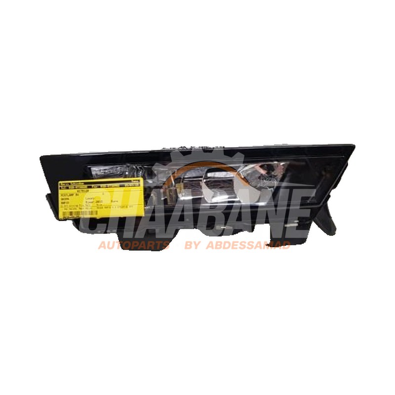 Feu antibrouillard avant droit 5JA941700D Skoda Rapid Spaceback 1.2 TSI 16V 2012 / 2019