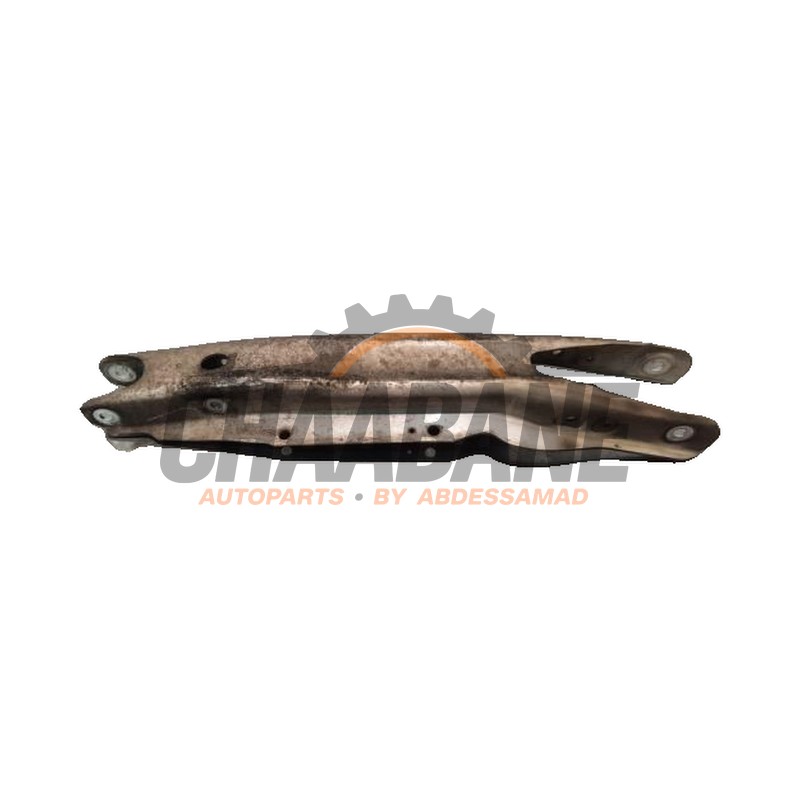Bras de suspension arriere droit A1773521700 Mercedes GLA (156.9) 2.2 200 CDI, d 16V