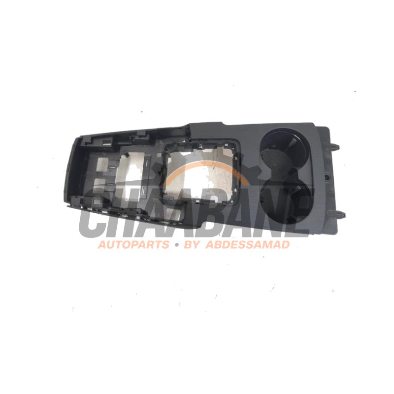 Console centrale 8V1864261G Audi A3 Limousine (8VS/8VM) 1.0 TFSI 12V 2013 / 2020