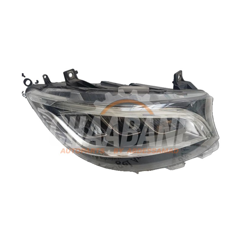 Phare droit A9109068200 Mercedes Sprinter 5t (907.6) 519 CDI 2.0 D RWD