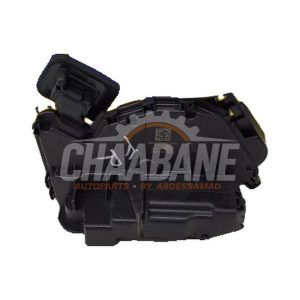 Serrure avant droite 5TB8370016A Skoda Octavia Combi (5EAC) 1.5 TSI Evo 16V 2012 / 2020
