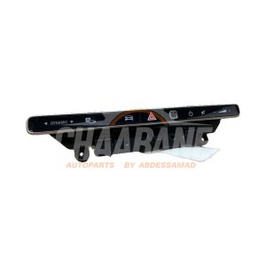 Bouton de warning A2069004916 Mercedes C (W206) C-200 2.0 EQ Boost 4-Matic