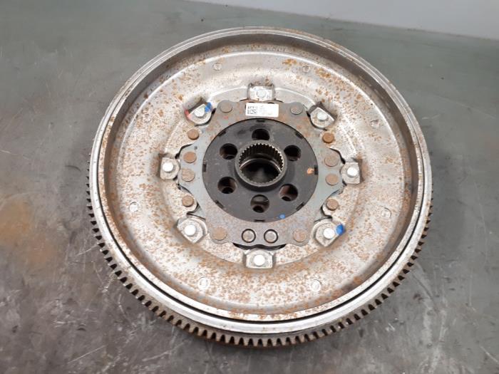 Volant dinertie masse double Cupra Formentor 1.5 TSI 16V 2020 05E105266F