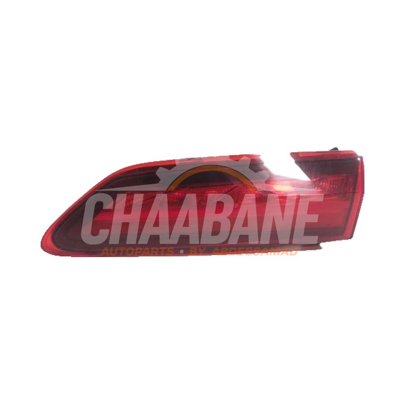 Feu arriere secondaire droit 57A945308 Skoda Octavia 2012 / 2020