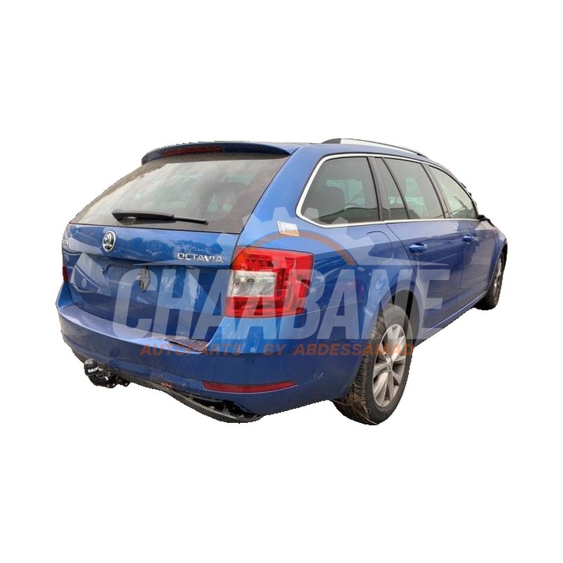 Feu arriere droit 5E9945111B Skoda Octavia Combi (5EAC) 1.0 TSI 12V 2012 / 2020