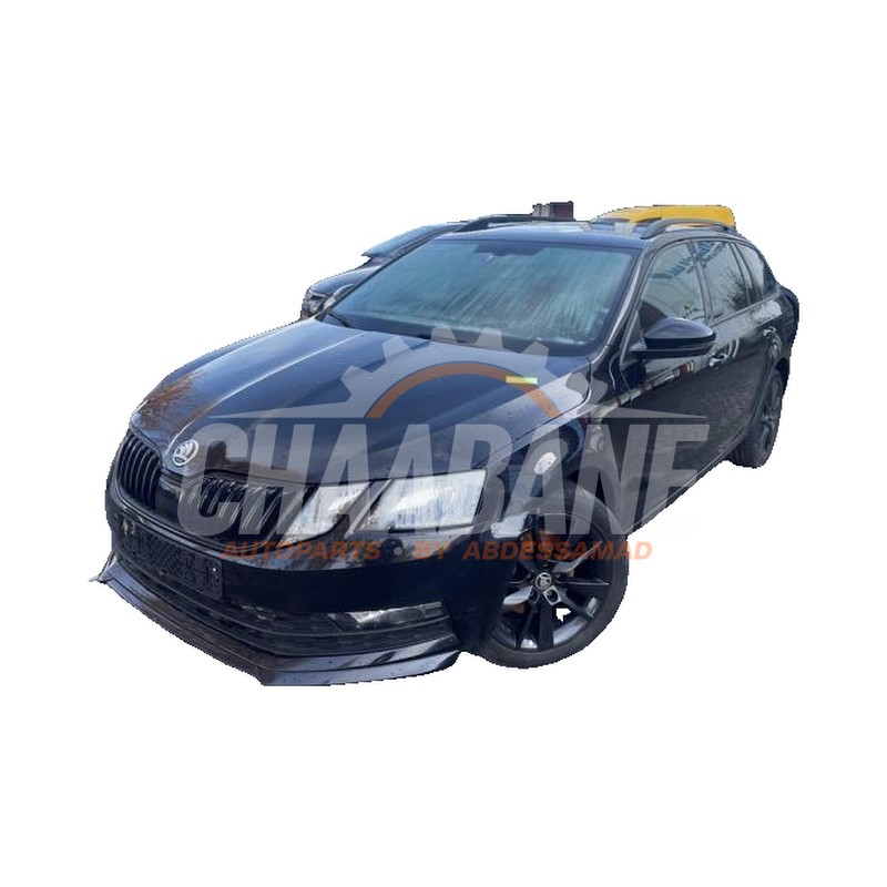 Coin de carrosserie avant droit Skoda Octavia Combi (5EAC) 1.5 TSI Evo 16V 2012 / 2020